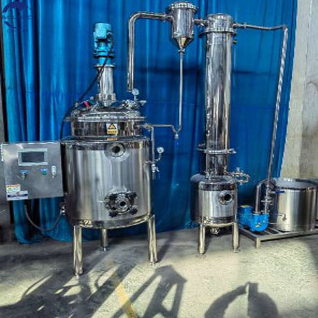 essential oil extraction by steam distillation