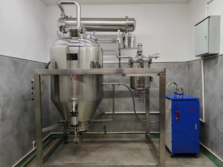 industrial essential oil extraction machine