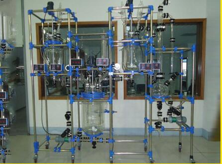 Petroleum refining vacuum distillation unit